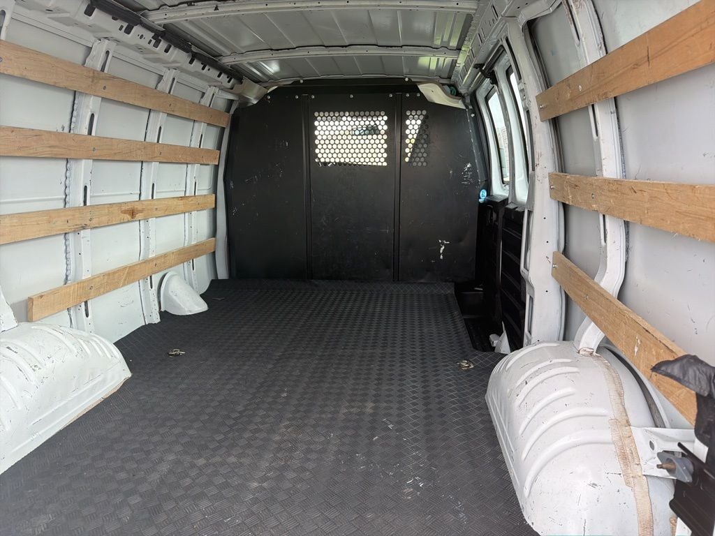 2022 Chevrolet Express 2500 Work Van Cargo