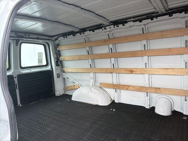 2022 Chevrolet Express 2500 Work Van Cargo