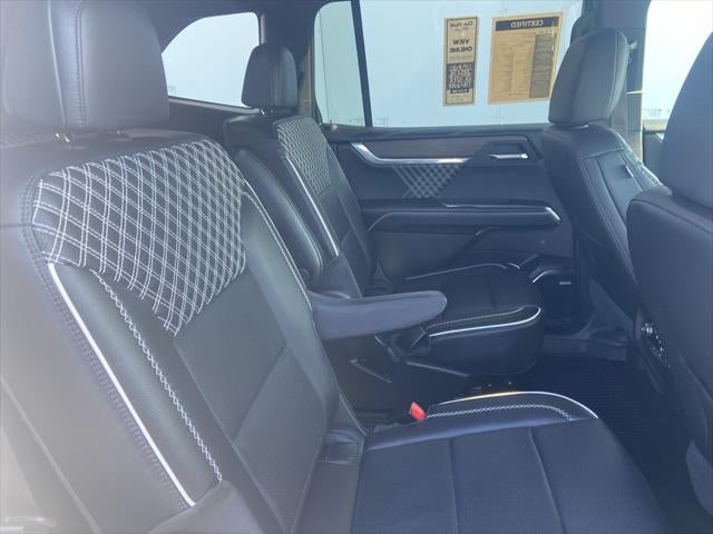 2025 GMC Acadia Denali