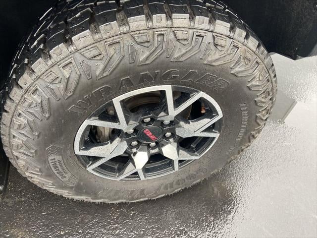 2024 GMC Canyon AT4X