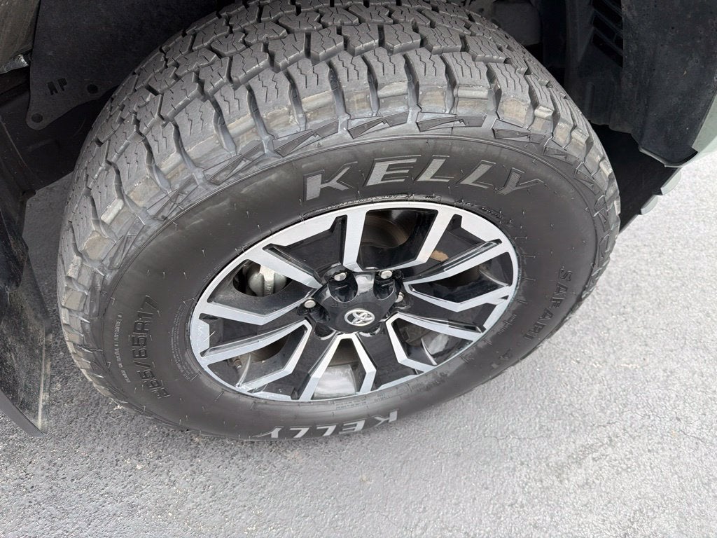 2022 Toyota Tacoma TRD Sport V6