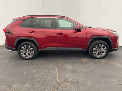 2022 Toyota RAV4 Hybrid XLE Premium
