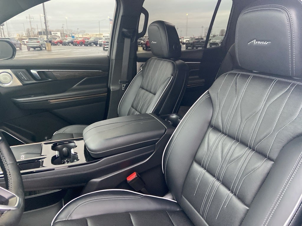 2025 Buick Enclave Avenir