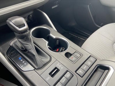 2020 Toyota Highlander LE