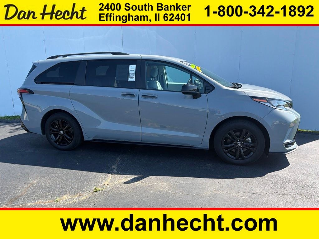 2025 Toyota Sienna XSE 7 Passenger