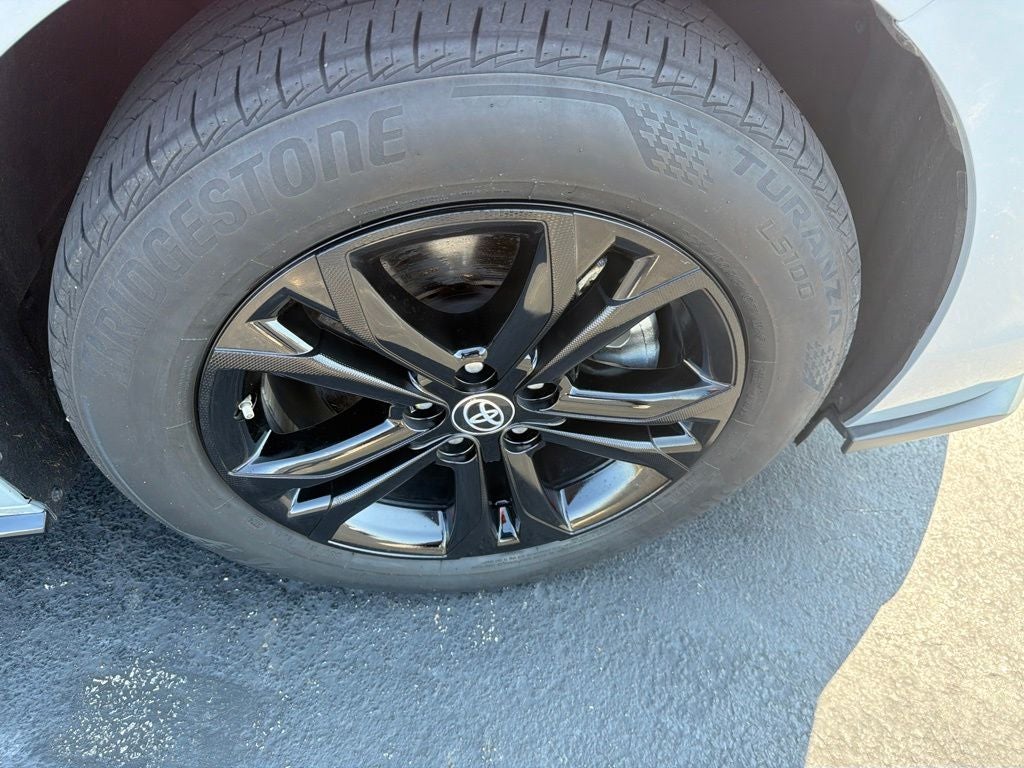 2025 Toyota Sienna XSE 7 Passenger