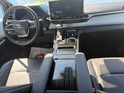 2025 Toyota Sienna XSE 7 Passenger