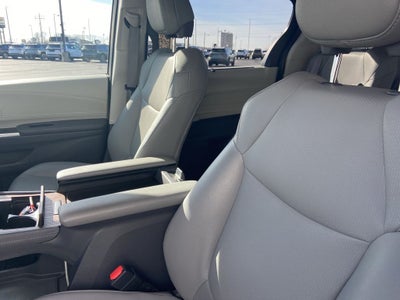 2022 Toyota Sienna XLE 7 Passenger