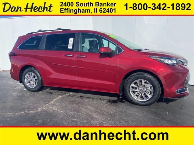 2022 Toyota Sienna XLE 7 Passenger