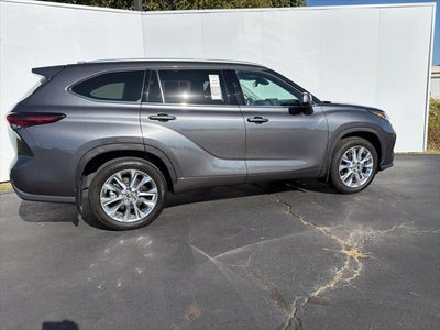 2025 Toyota Highlander Limited