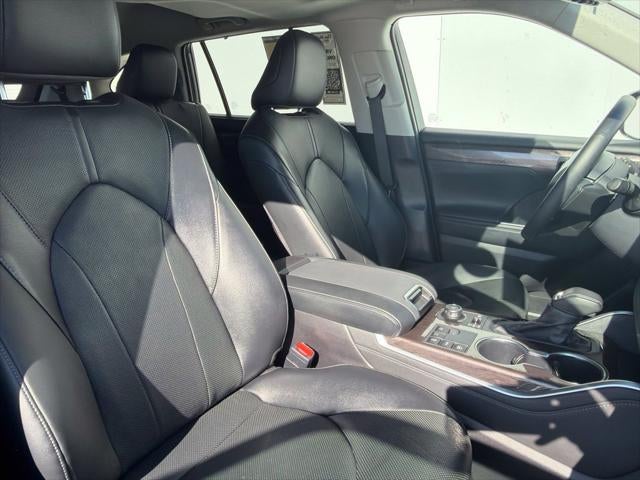 2025 Toyota Highlander Limited