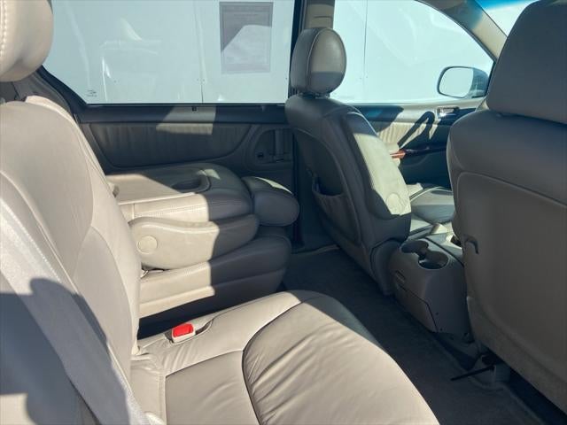 2005 Toyota Sienna XLE