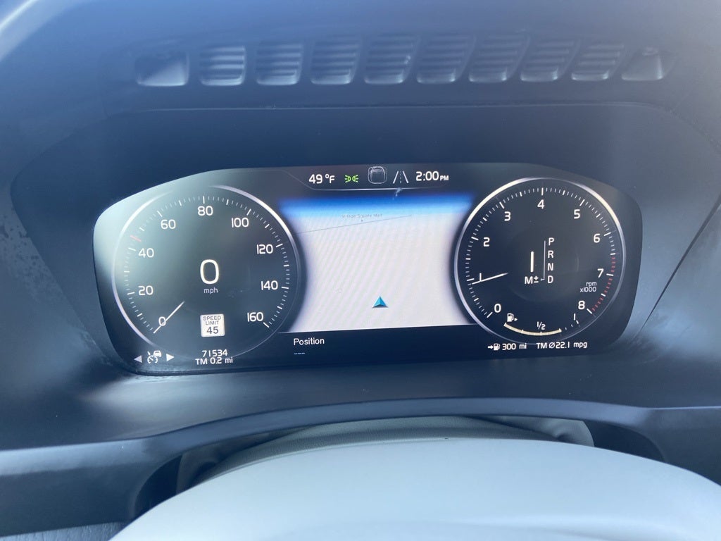 2020 Volvo XC90 T5 Momentum