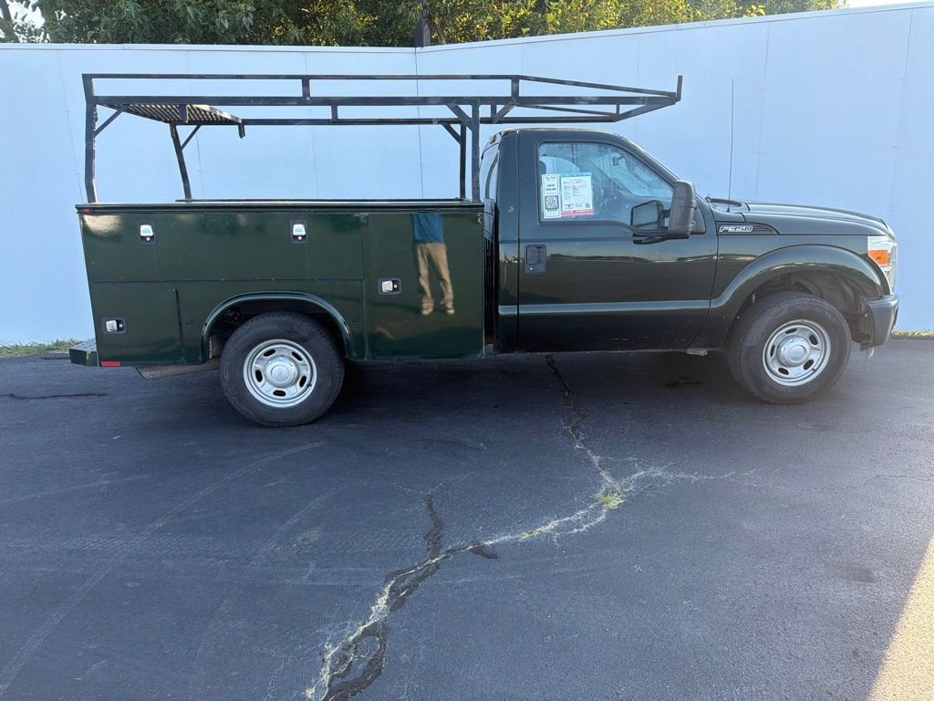 2016 Ford Super Duty F-350 SRW XL