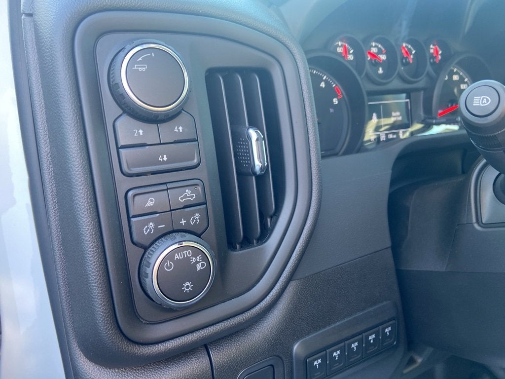 2025 Chevrolet Silverado 3500 HD Chassis Cab Work Truck