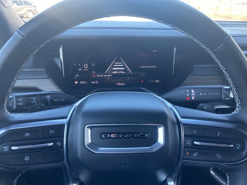 2025 GMC Acadia Denali