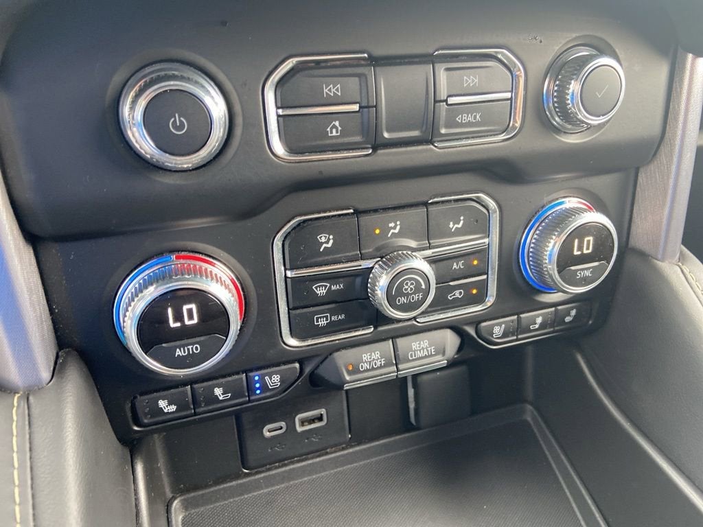 2024 GMC Yukon XL SLT