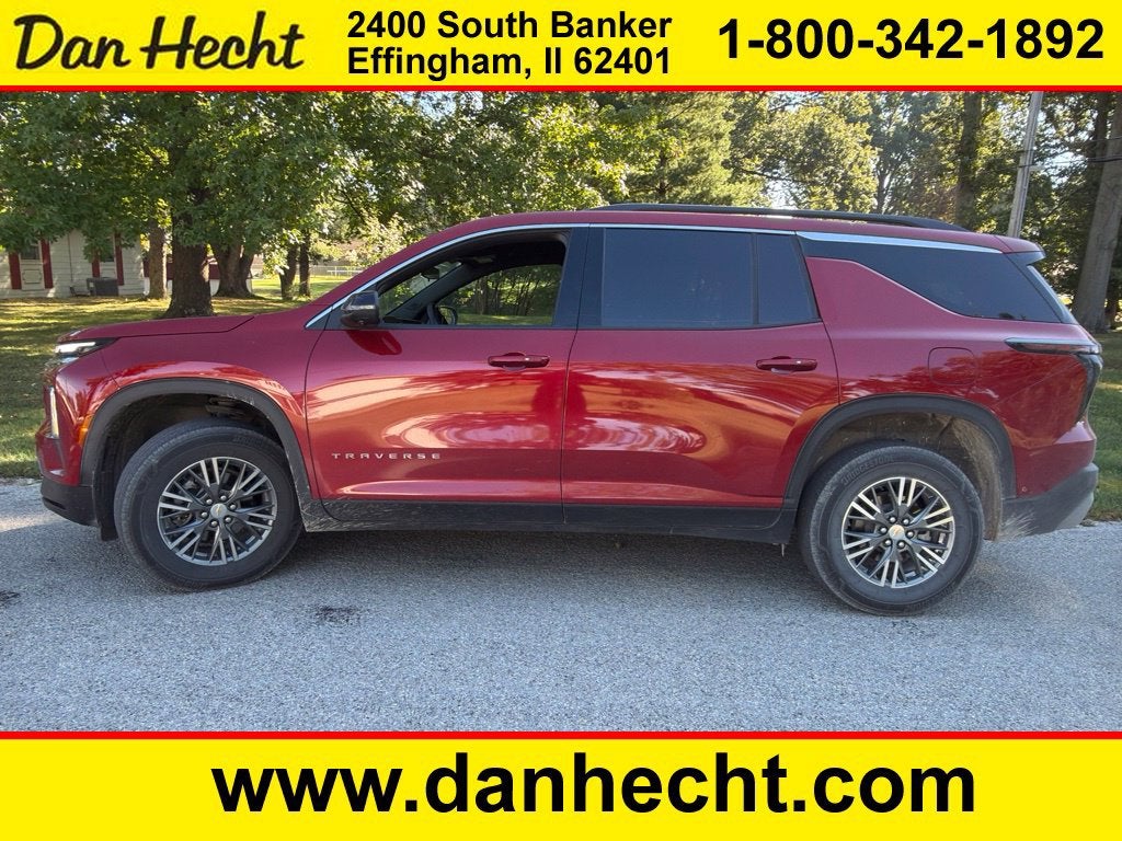 2024 Chevrolet Traverse LT