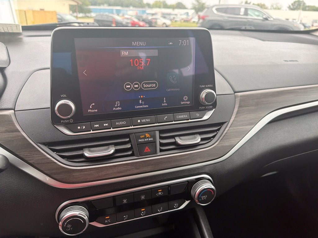 2025 Nissan Altima SV