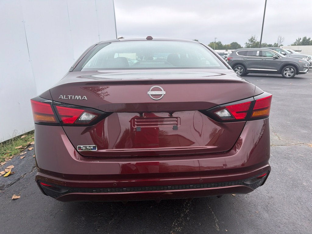 2025 Nissan Altima SV
