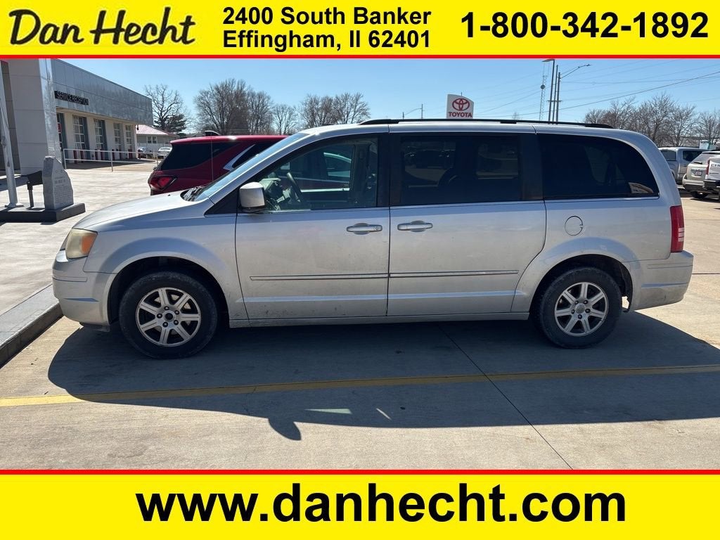 2010 Chrysler Town & Country Touring