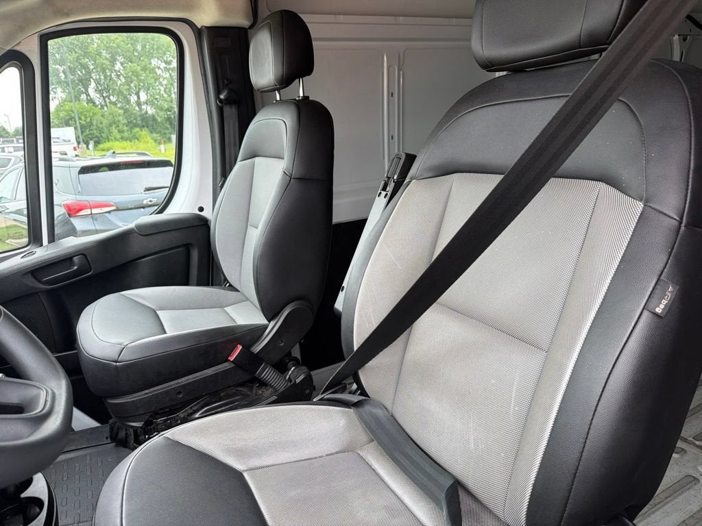 2025 RAM ProMaster Cargo Van Tradesman