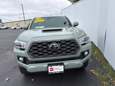 2022 Toyota Tacoma 4WD SR