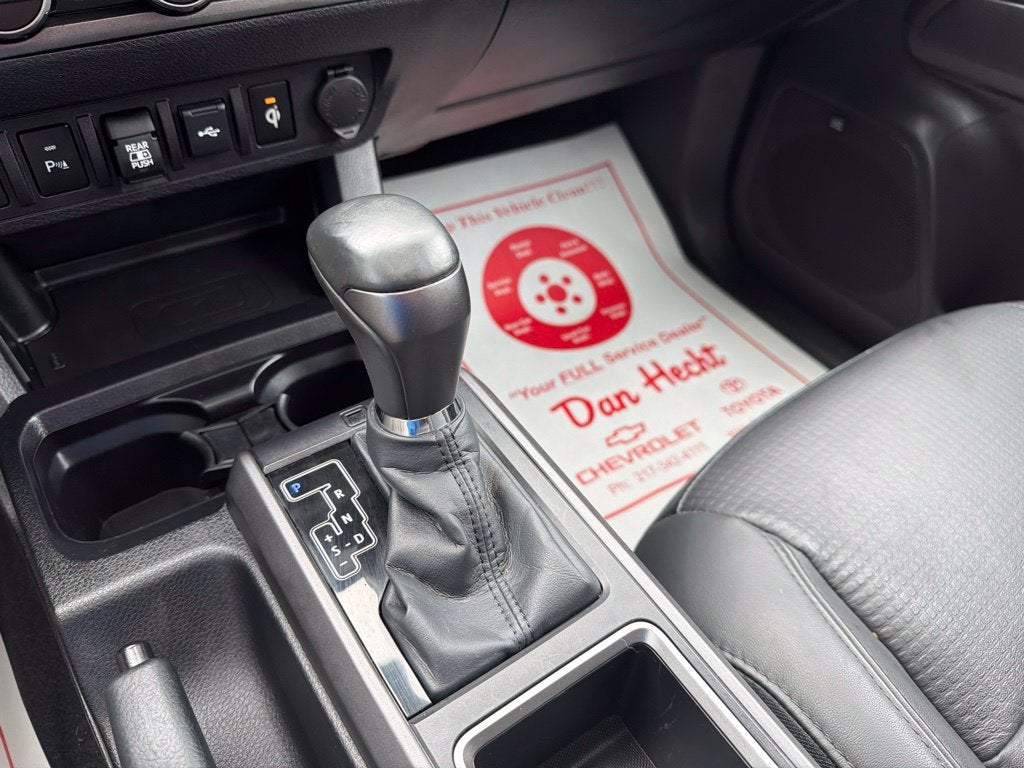 2022 Toyota Tacoma 4WD SR