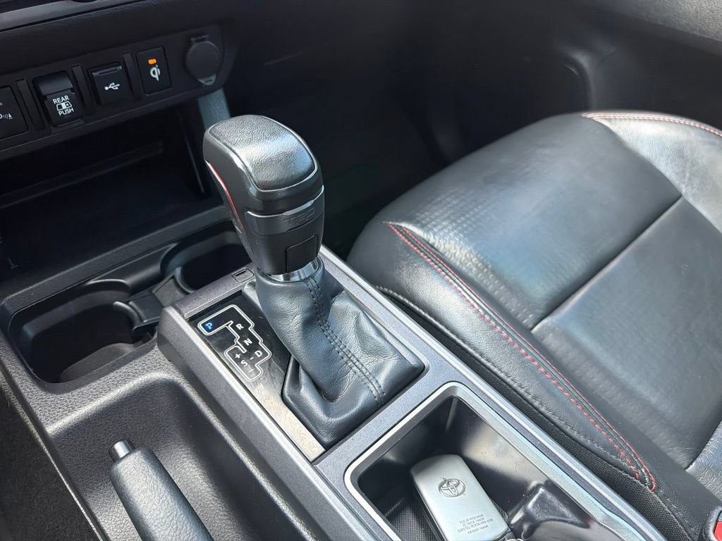 2022 Toyota Tacoma 4WD SR