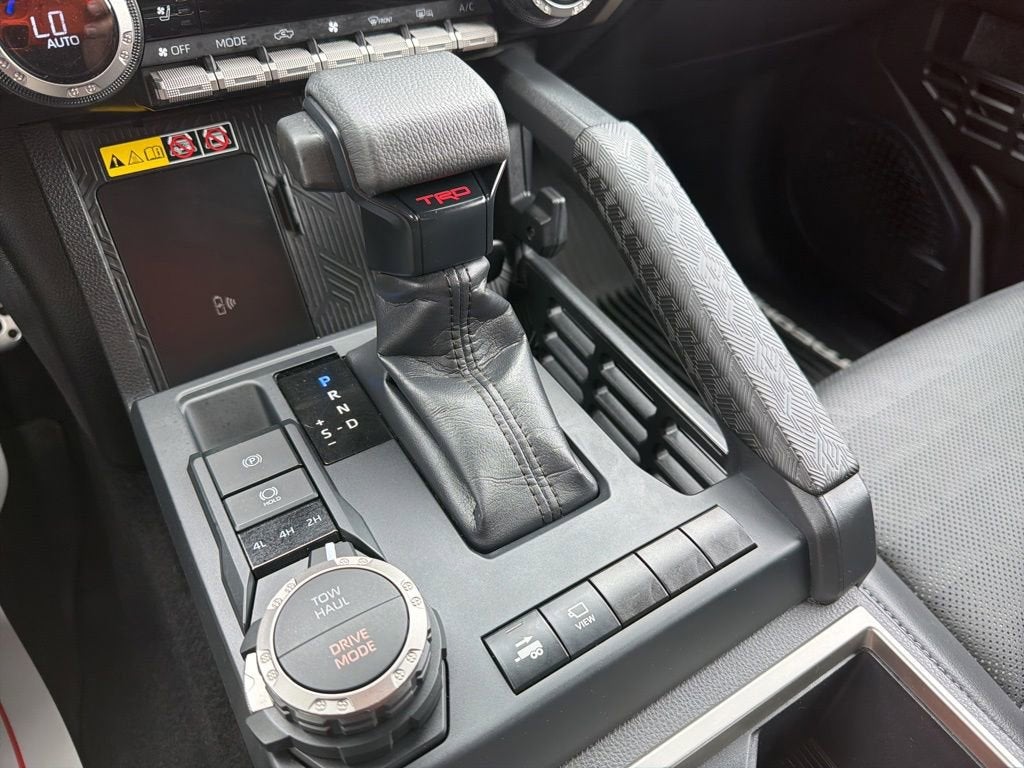 2024 Toyota Tacoma 4WD SR5