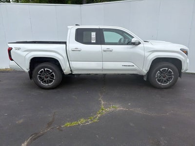 2024 Toyota Tacoma 4WD SR5
