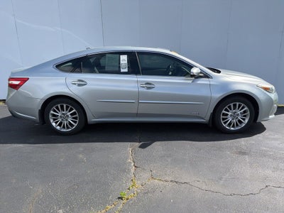 2017 Toyota Avalon Hybrid XLE Plus