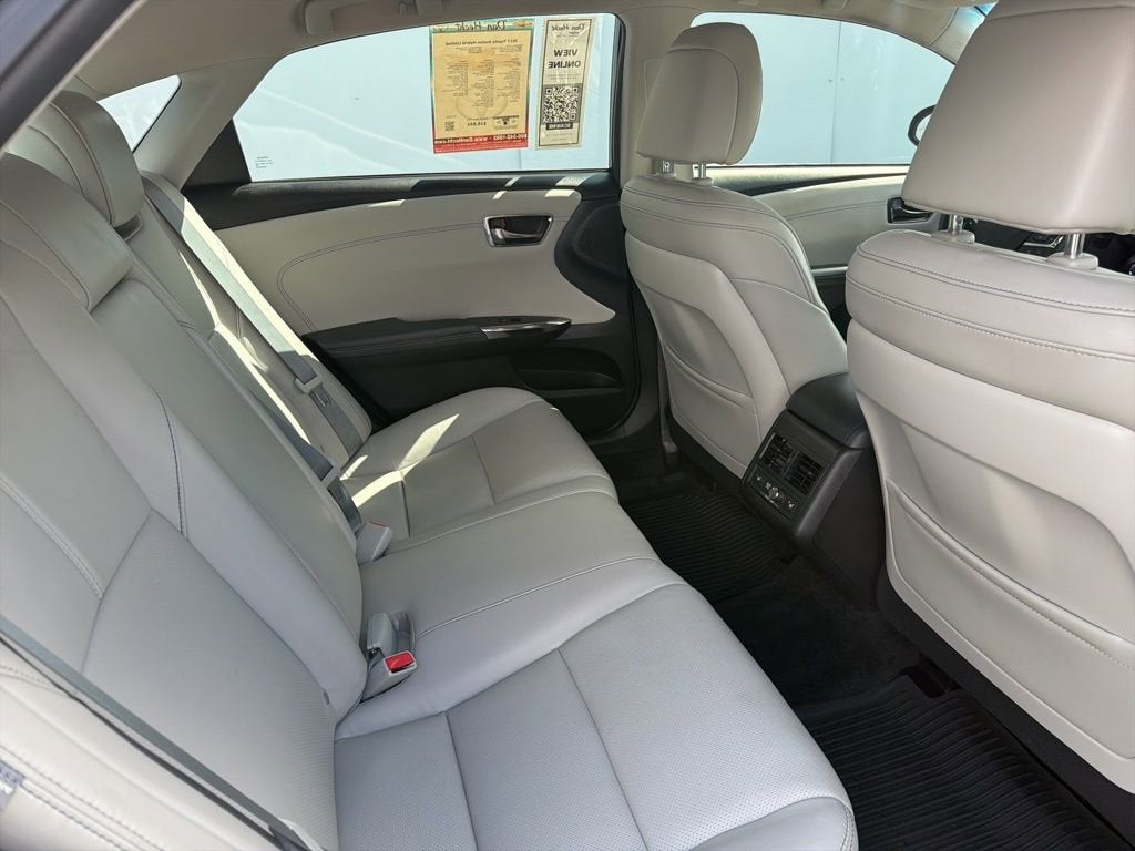 2017 Toyota Avalon Hybrid XLE Plus
