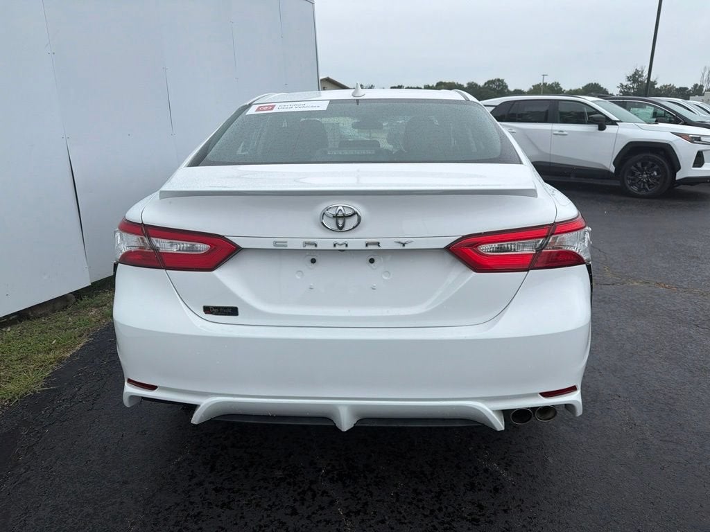 2020 Toyota Camry SE