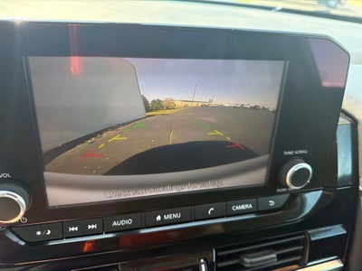 2023 Nissan Pathfinder SV