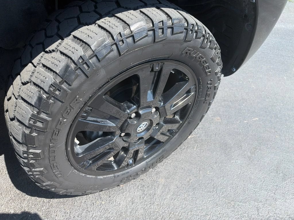 2018 Toyota Sequoia SR5