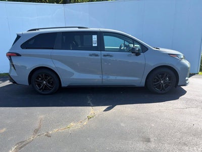 2025 Toyota Sienna XSE