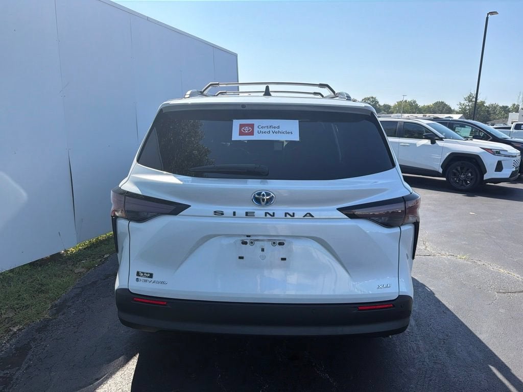 2025 Toyota Sienna XLE