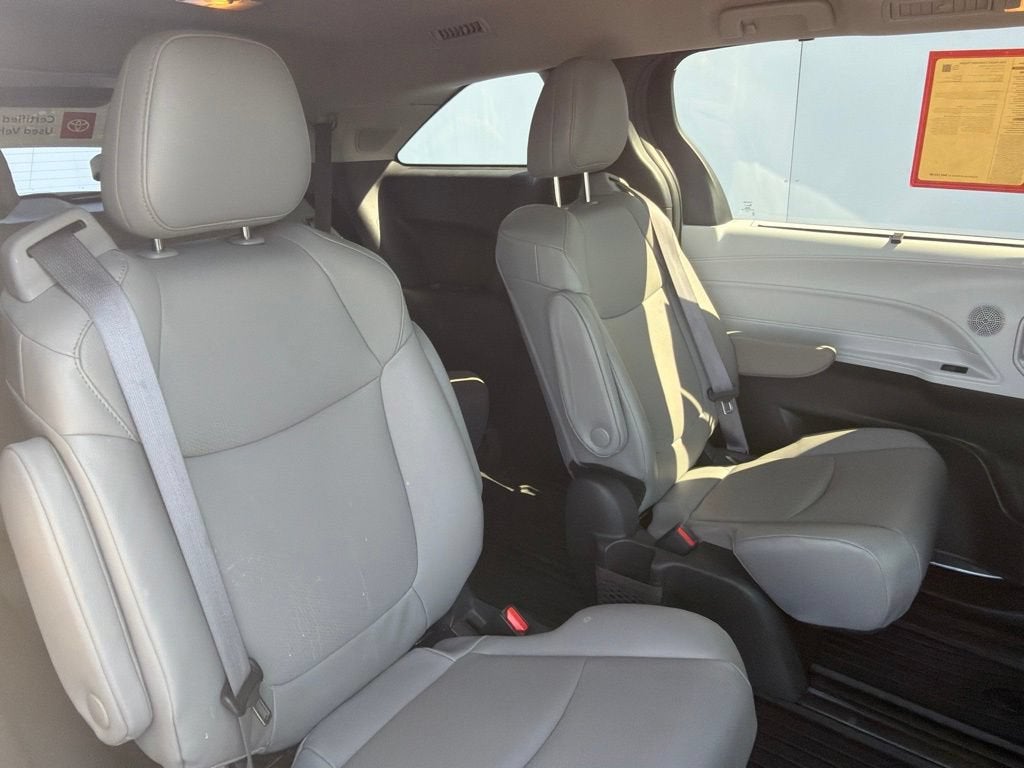 2025 Toyota Sienna XLE