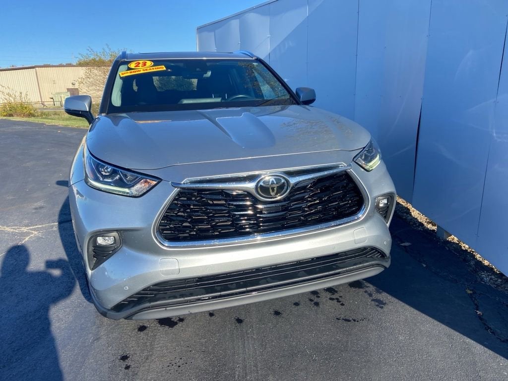 2023 Toyota Highlander L
