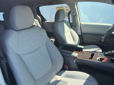 2022 Toyota Sienna LE