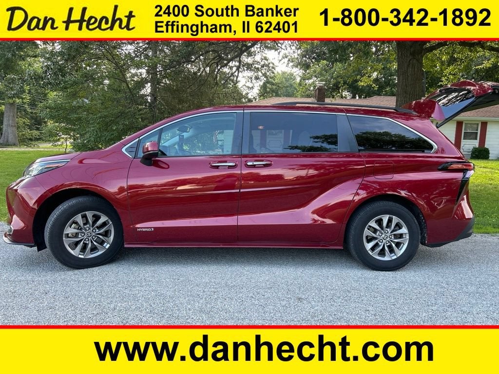 2021 Toyota Sienna XLE