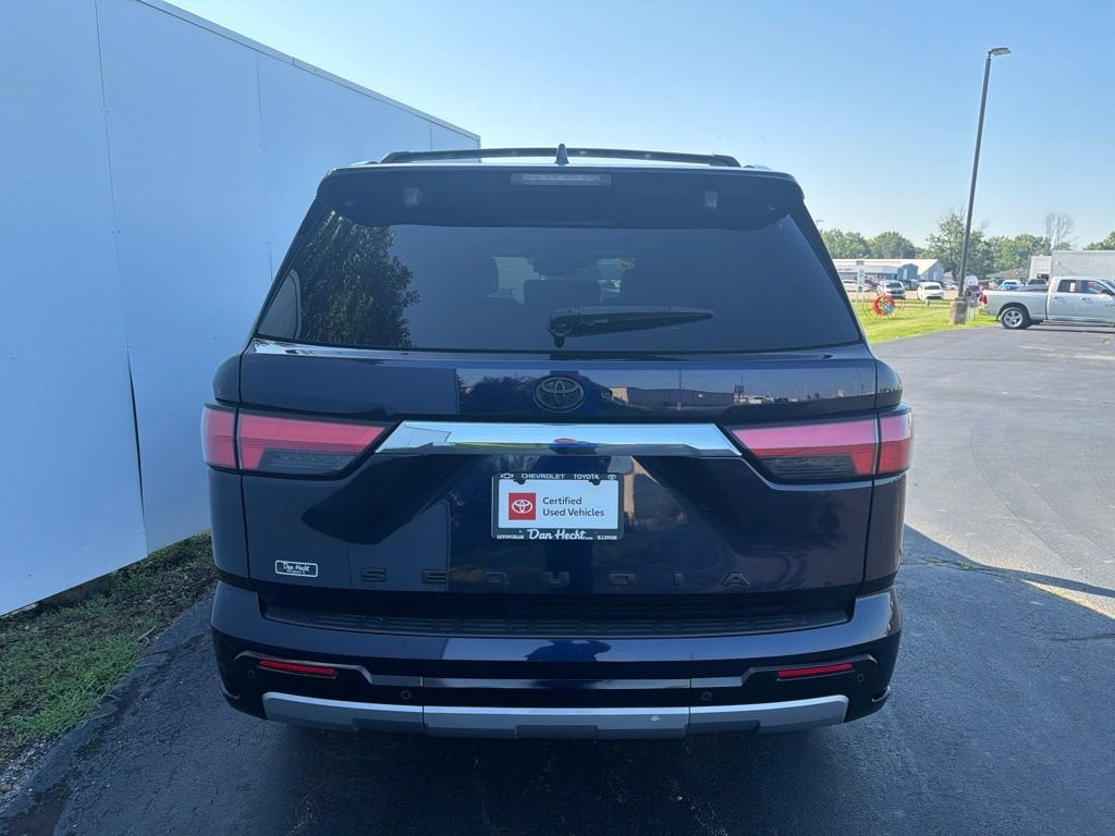 2024 Toyota Sequoia SR5