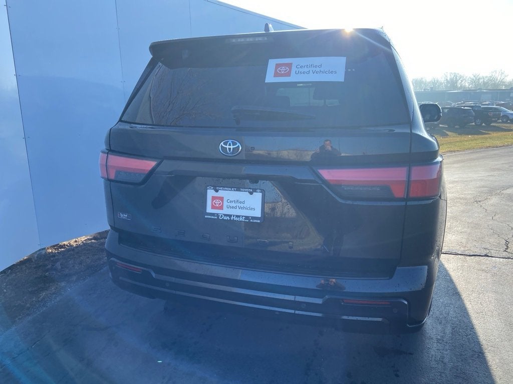 2023 Toyota Sequoia SR5