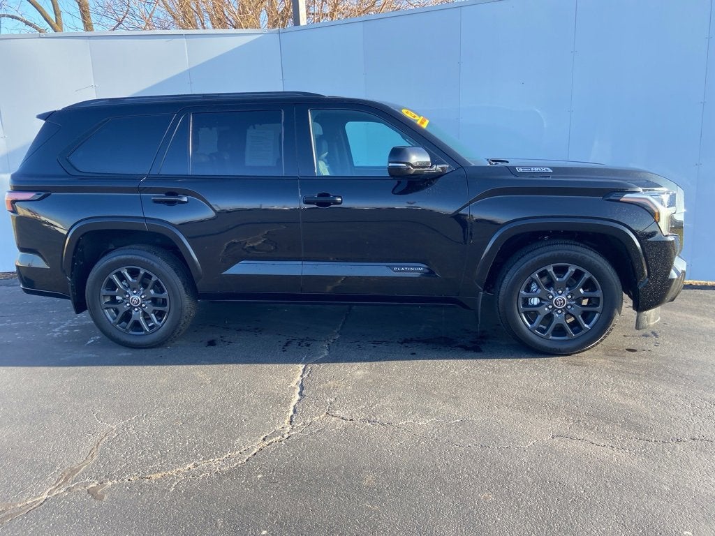 2023 Toyota Sequoia SR5