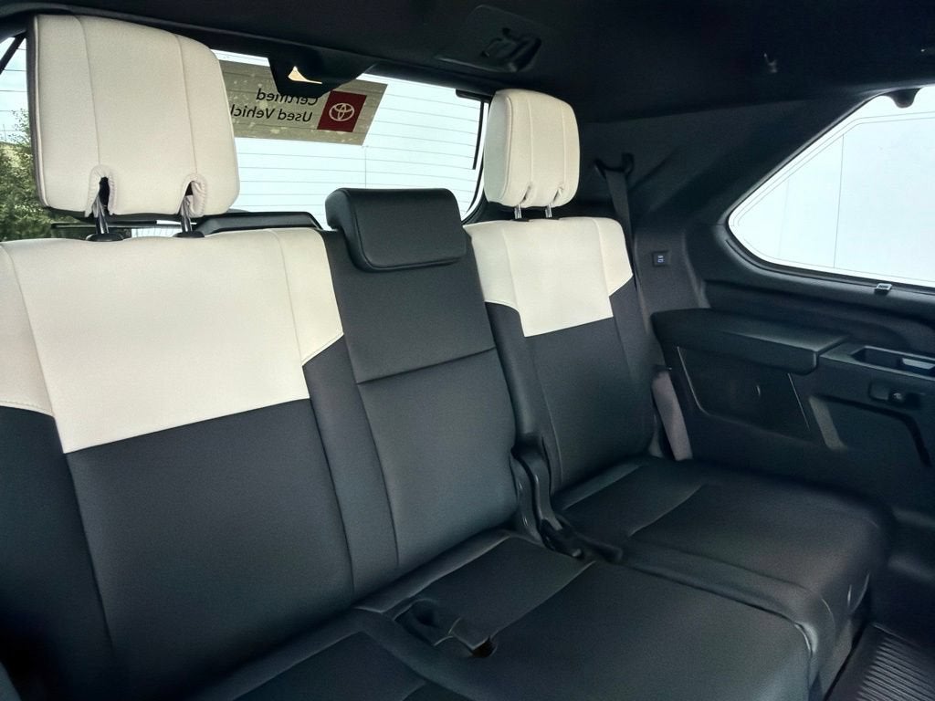 2024 Toyota Sequoia SR5