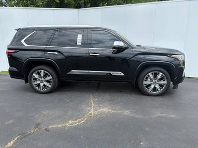 2024 Toyota Sequoia SR5