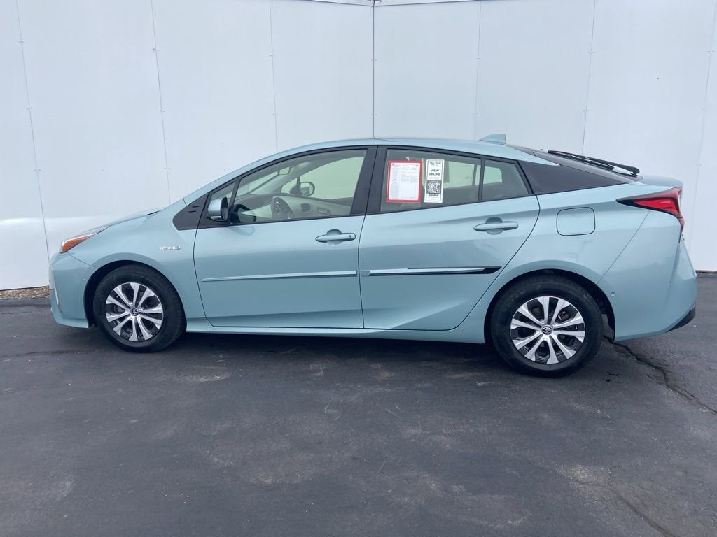 2021 Toyota Prius LE