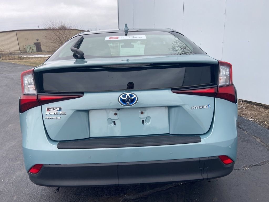 2021 Toyota Prius LE