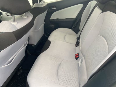 2021 Toyota Prius LE